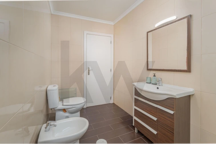 Moradia T3 para Venda em Santo Antonio Foto 13