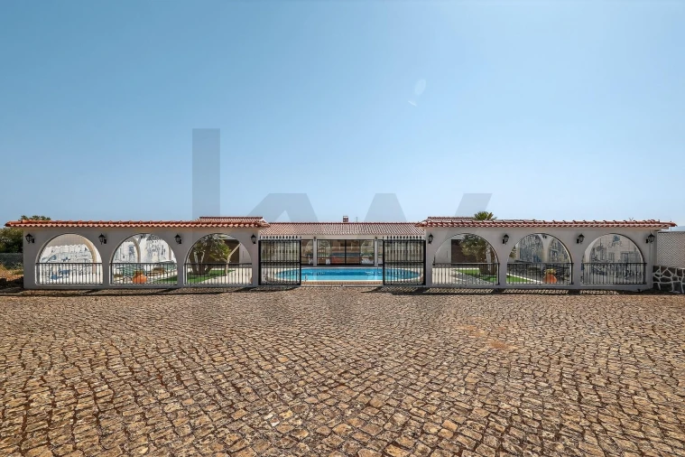 Quinta T5 para Venda em Santiago dos Velhos Foto 3