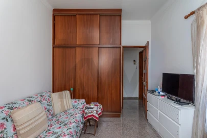 Moradia T5 para Venda em São Domingos de Rana