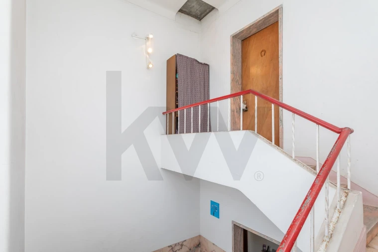 Moradia T5 para Venda em São Domingos de Rana Foto 21