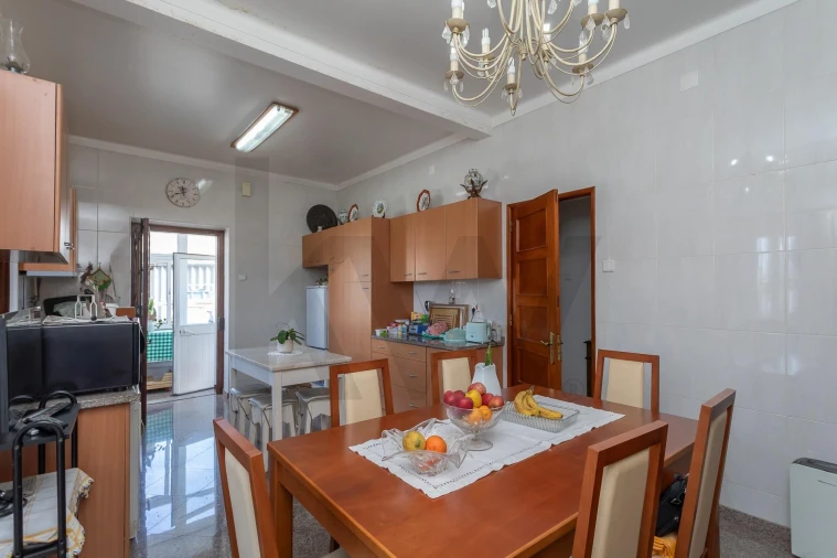 Moradia T5 para Venda em São Domingos de Rana Foto 12