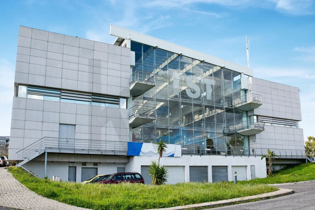 Moradia T5 para Venda em Barcarena Foto 25