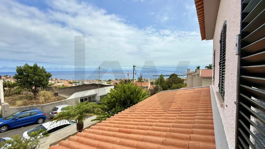 Moradia T4 para Venda em Funchal (Santa Luzia) Foto 34