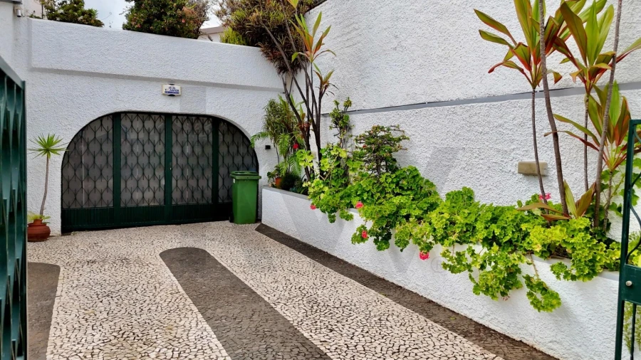 Moradia T4 para Venda em Funchal (Santa Luzia) Foto 13