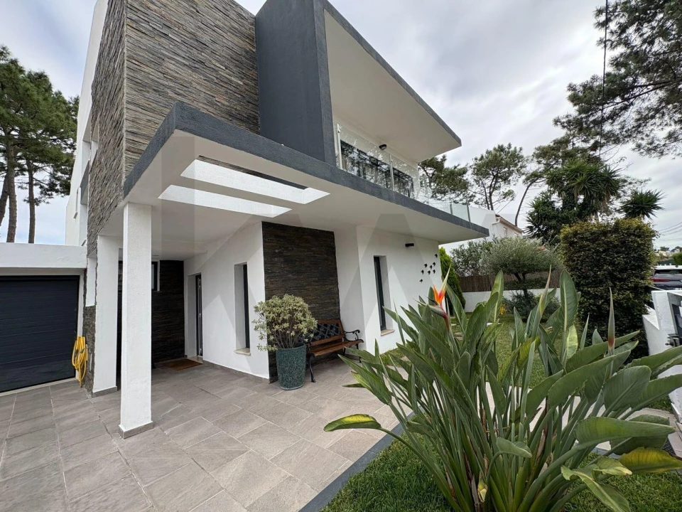 Moradia T4 para Venda em Charneca de Caparica e Sobreda Foto 27