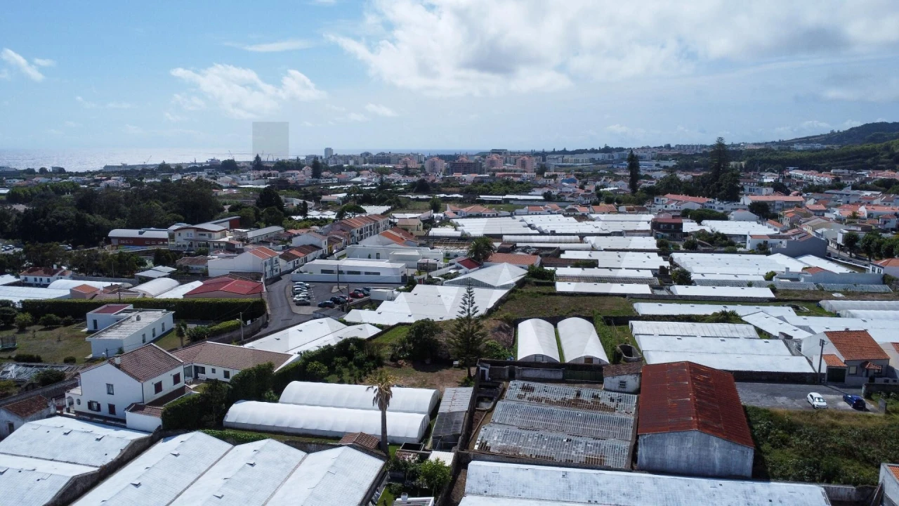 Apartamento T2 para Venda em Fajã de Baixo Foto 24