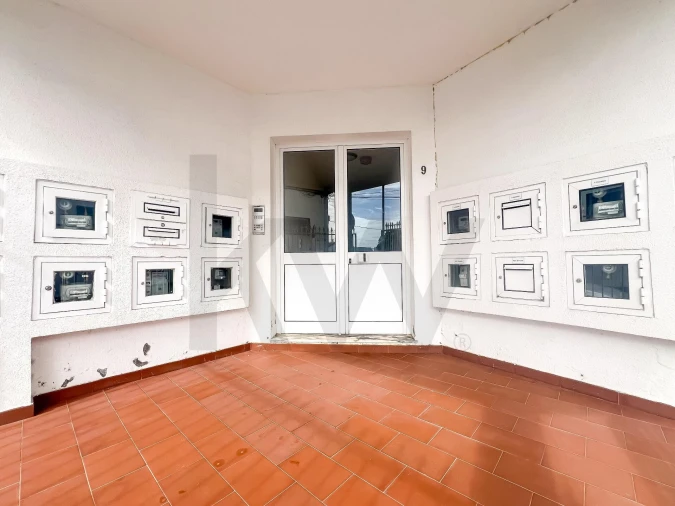 Apartamento T2 para Venda em Fajã de Baixo Foto 4