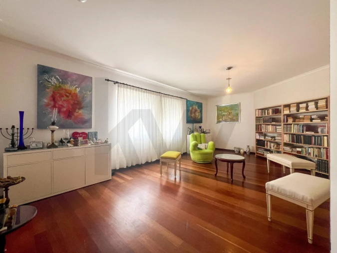Apartamento T2 para Venda em Fajã de Baixo Foto 6