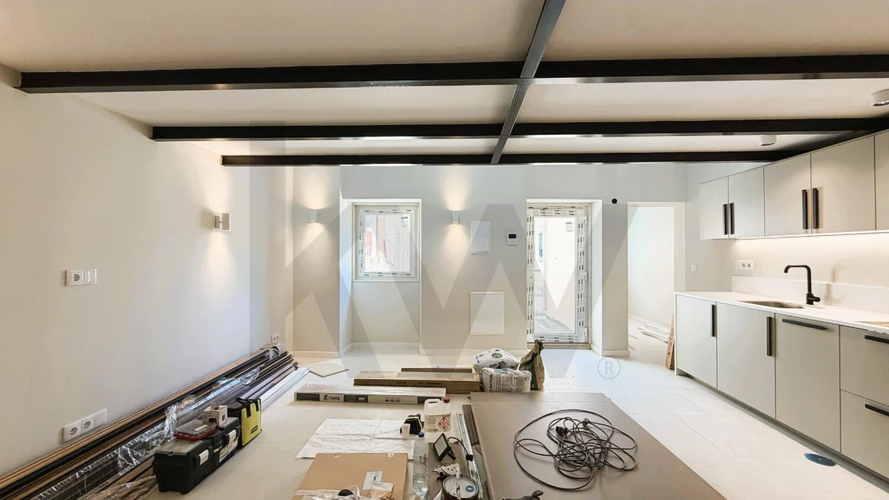 Apartamento T1 para Venda em Carcavelos e Parede Foto 17