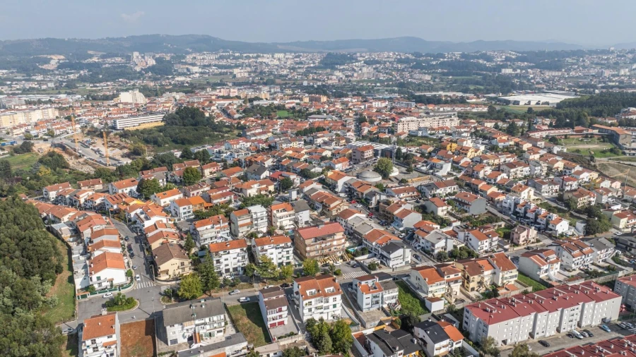 Moradia T3 para Venda em Rio Tinto Foto 24