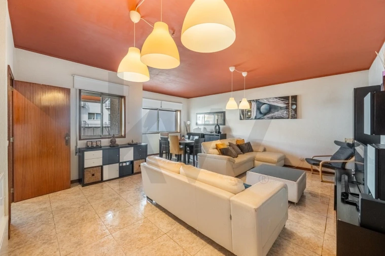 Moradia T3 para Venda em Rio Tinto Foto 4