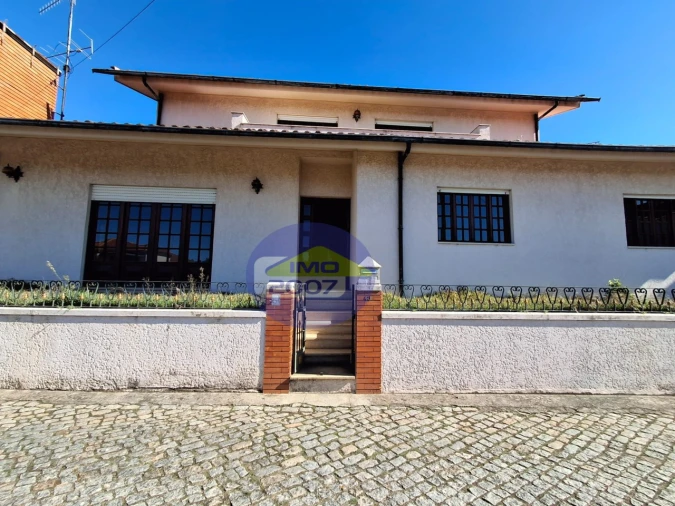 Moradia T3 para Venda em Cortegaça Foto 4