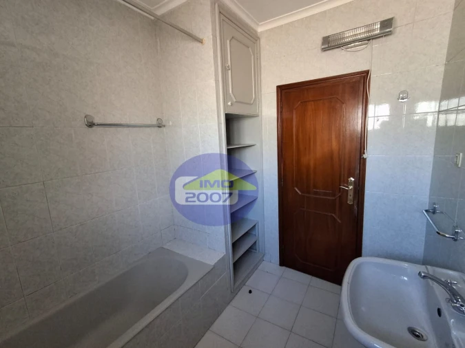 Moradia T3 para Venda em Cortegaça Foto 18