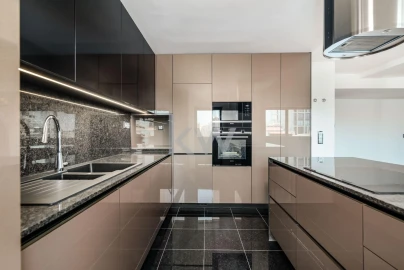 Apartamento T1 para Arrendamento em Avenidas Novas