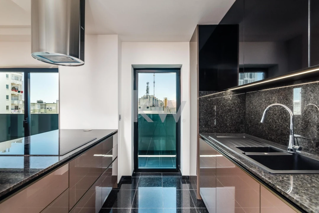 Apartamento T1 para Arrendamento em Avenidas Novas Foto 9