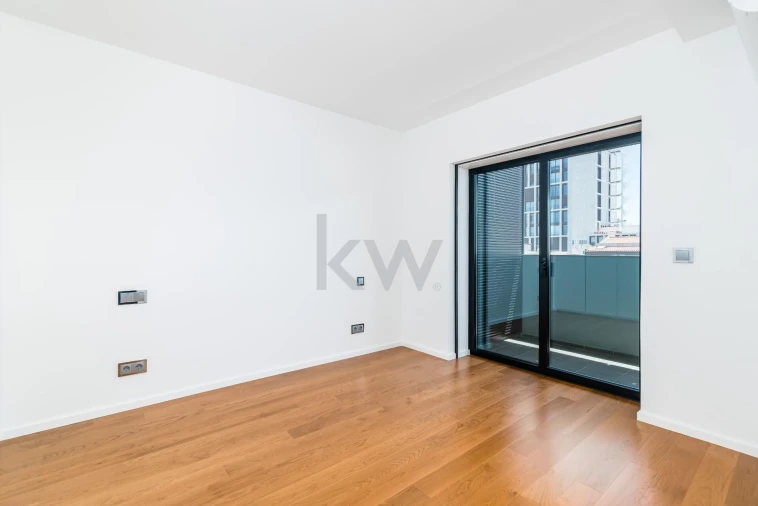 Apartamento T1 para Arrendamento em Avenidas Novas Foto 4