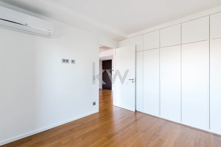 Apartamento T1 para Arrendamento em Avenidas Novas Foto 20
