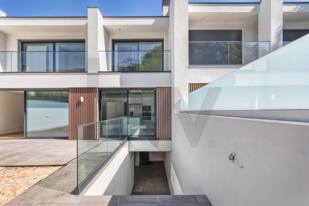 Moradia T5 para Venda em Barcarena Foto 76