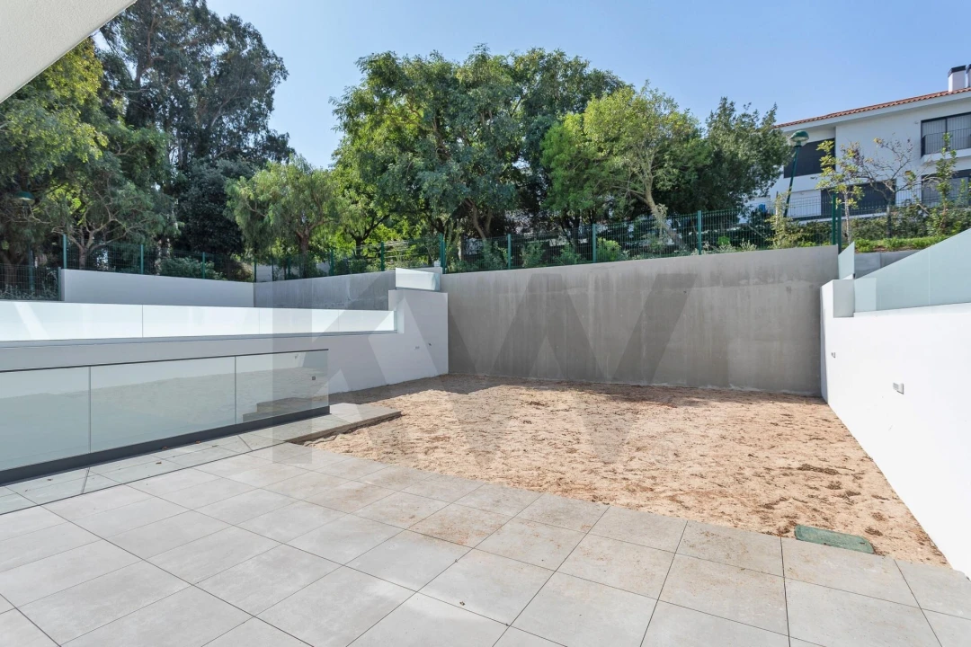 Moradia T5 para Venda em Barcarena Foto 78