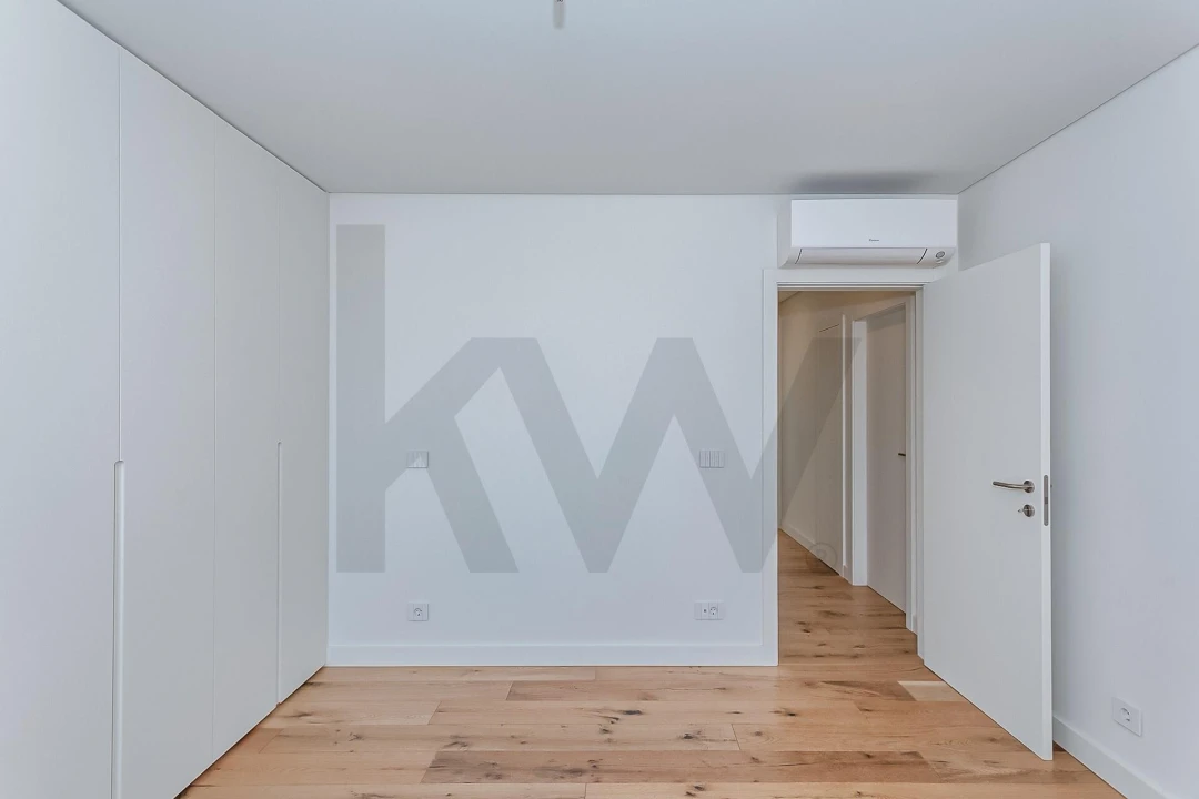 Moradia T5 para Venda em Barcarena Foto 43