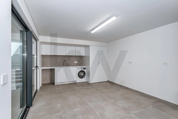 Moradia T5 para Venda em Barcarena Foto 73