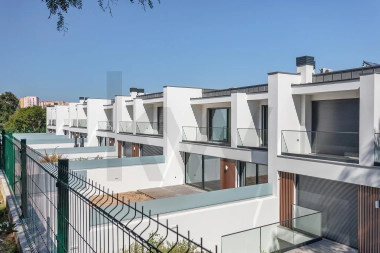 Moradia T5 para Venda em Barcarena Foto 84