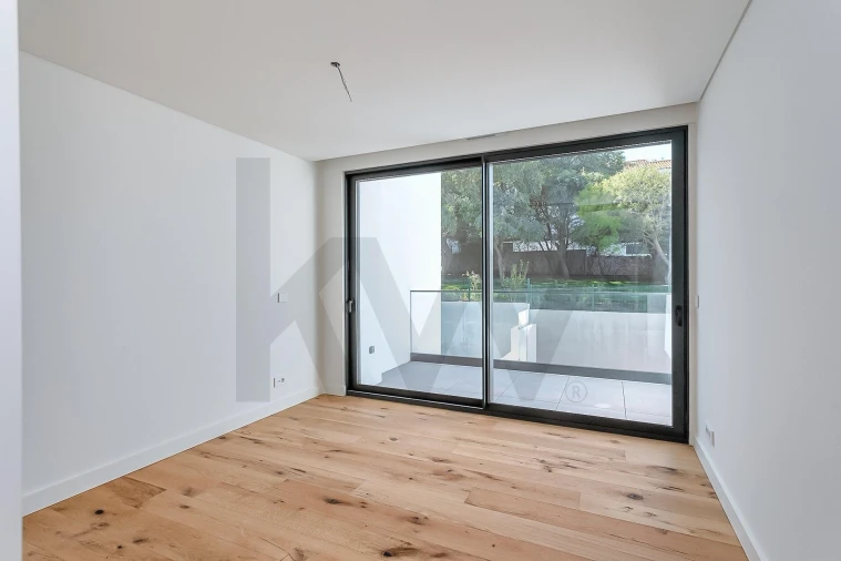 Moradia T5 para Venda em Barcarena Foto 36