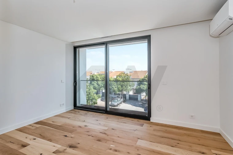 Moradia T5 para Venda em Barcarena Foto 41