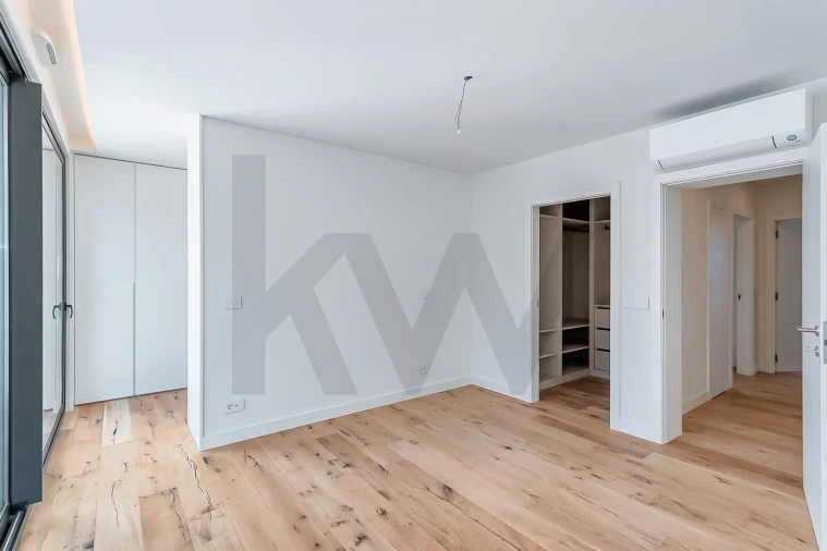 Moradia T5 para Venda em Barcarena Foto 29