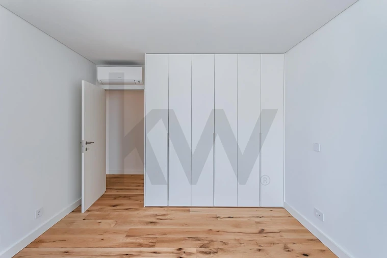 Moradia T5 para Venda em Barcarena Foto 39