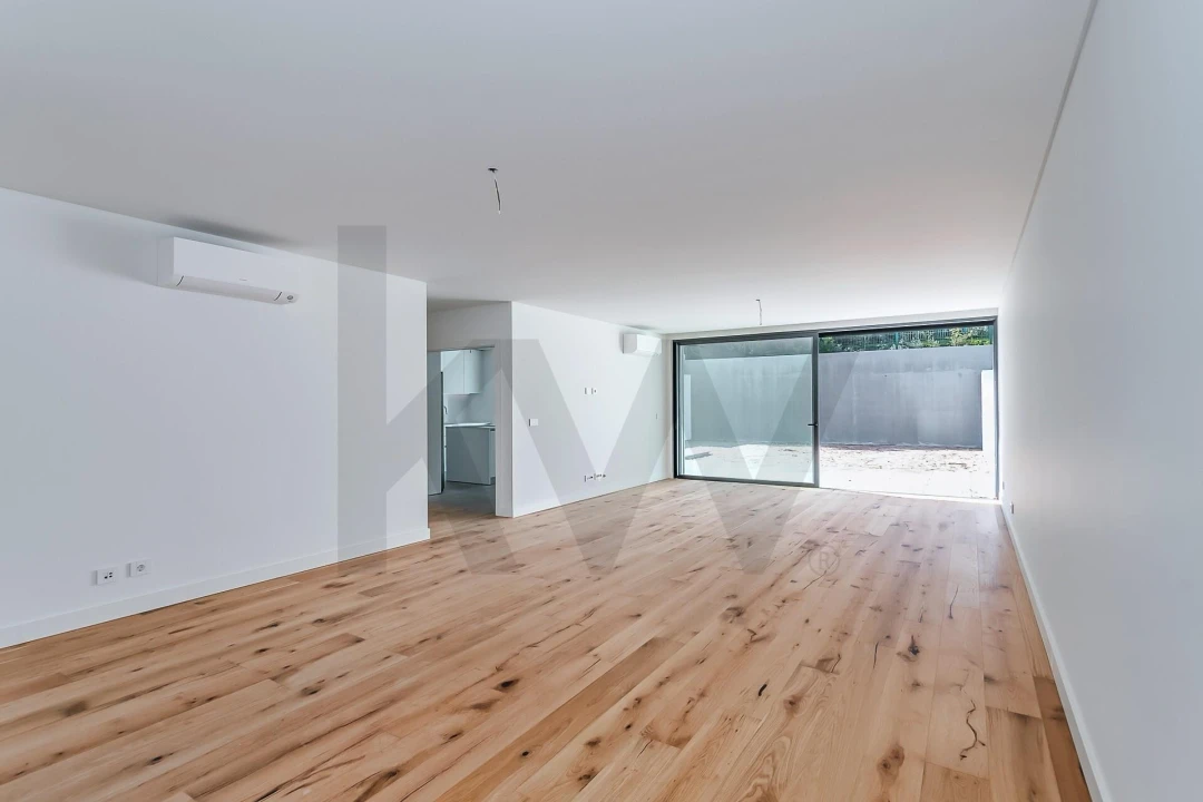 Moradia T5 para Venda em Barcarena Foto 8