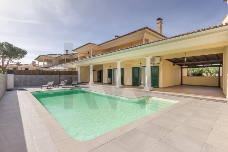 Moradia T3 para Venda em Samora Correia Foto 1