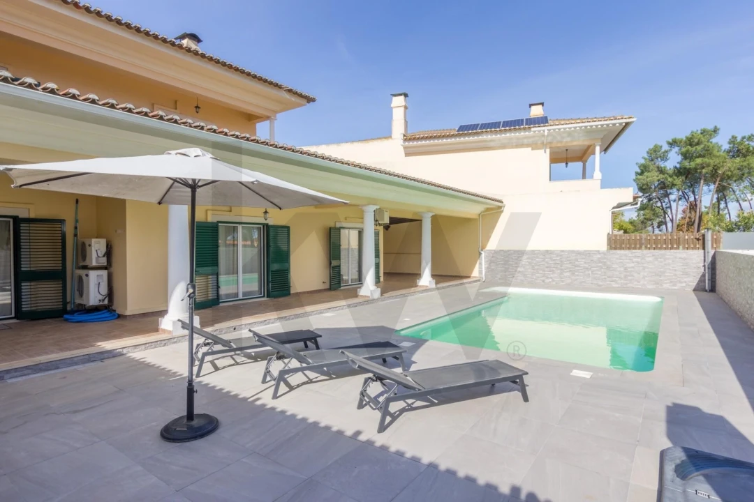 Moradia T3 para Venda em Samora Correia Foto 11