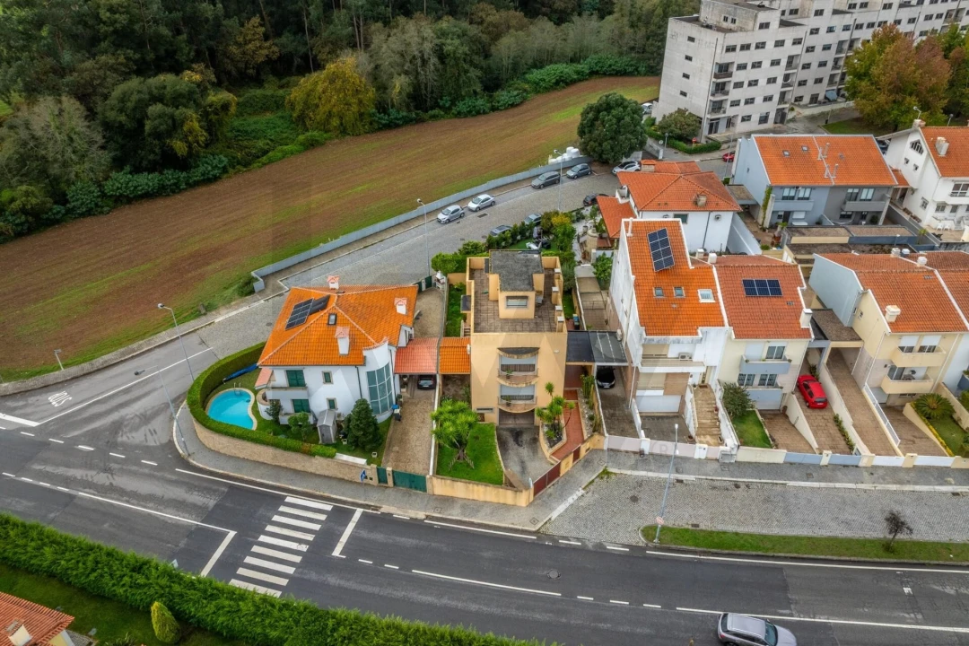 Moradia T4 para Venda em Moreira Foto 3