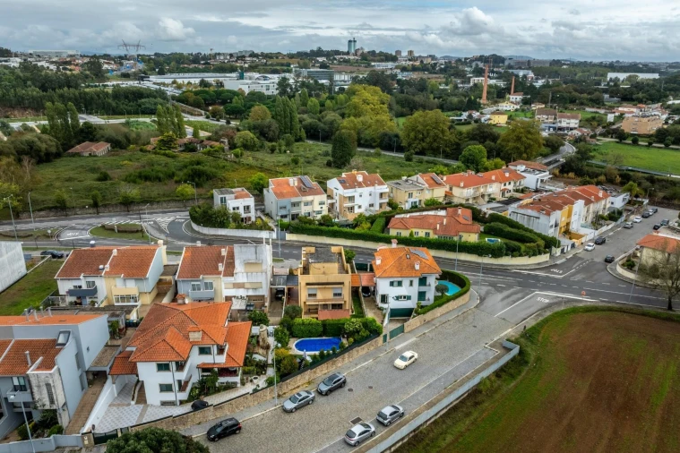 Moradia T4 para Venda em Moreira Foto 49