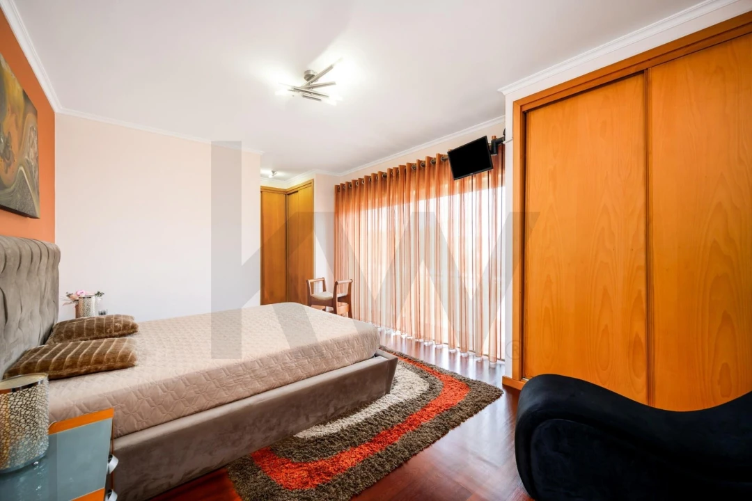 Moradia T4 para Venda em Moreira Foto 38