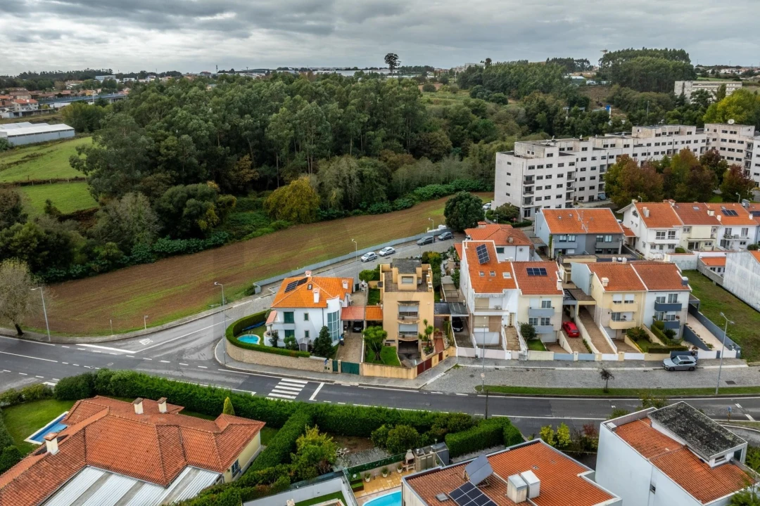 Moradia T4 para Venda em Moreira Foto 4