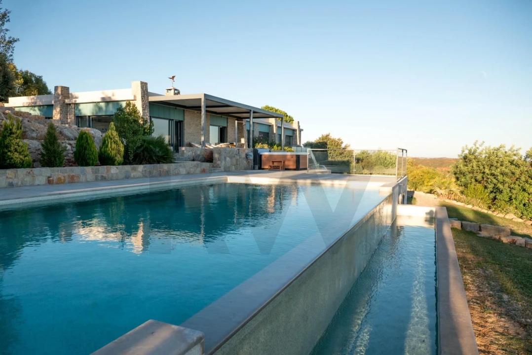 Moradia T4 para Venda em Santa Catarina da Fonte do Bispo Foto 16