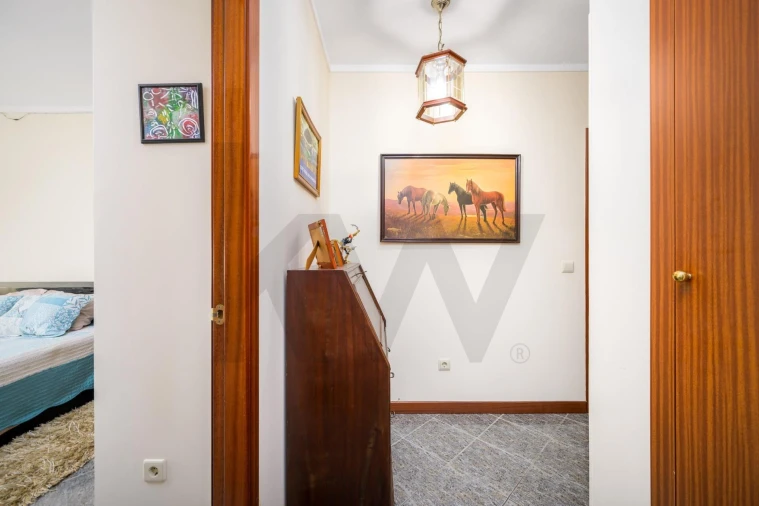 Apartamento T2 para Venda em Canelas Foto 21