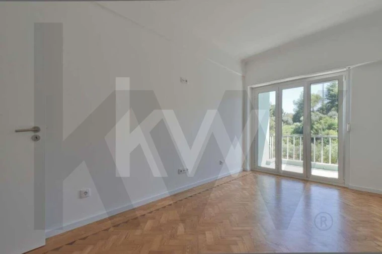 Apartamento T2 para Arrendamento em Sacavém e Prior Velho Foto 3