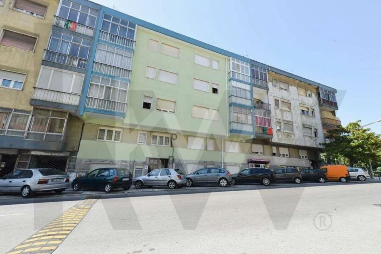 Apartamento T2 para Arrendamento em Sacavém e Prior Velho Foto 32