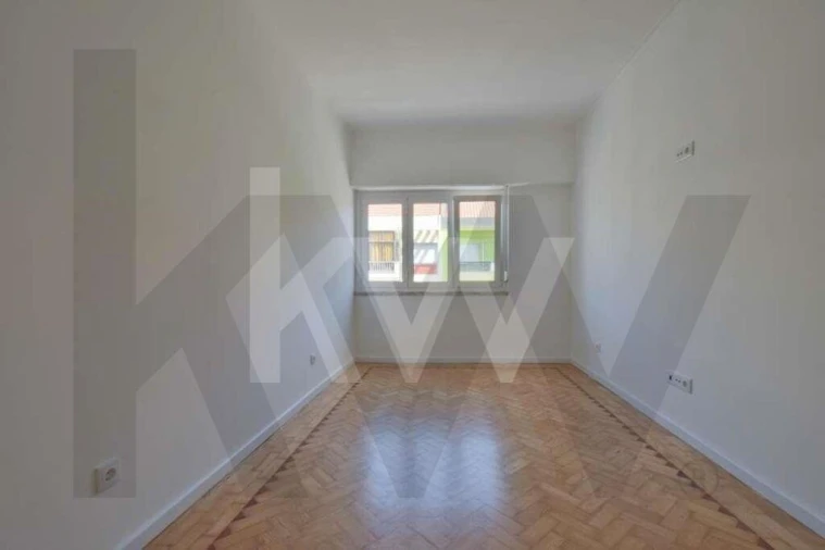Apartamento T2 para Arrendamento em Sacavém e Prior Velho Foto 10