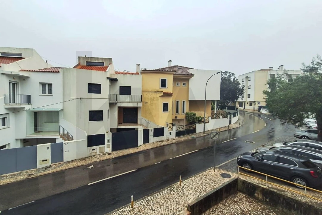 Apartamento T2 para Venda em Alfragide Foto 22