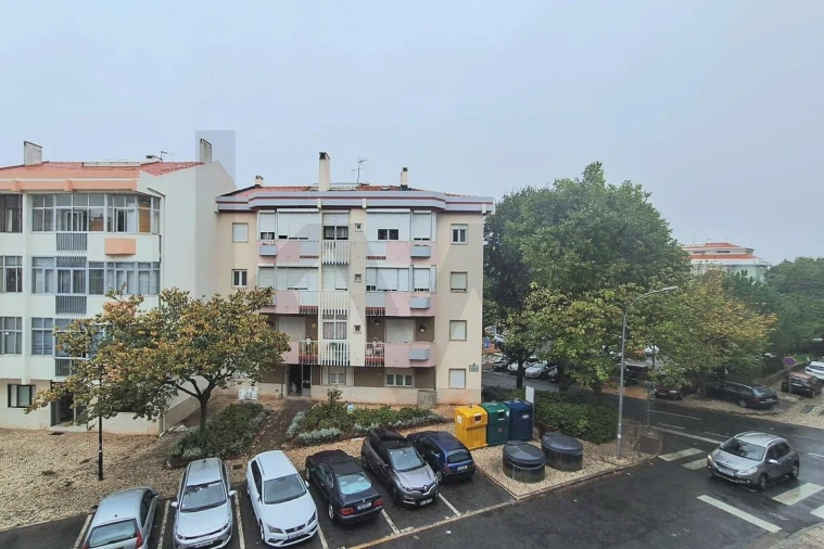 Apartamento T2 para Venda em Alfragide Foto 21