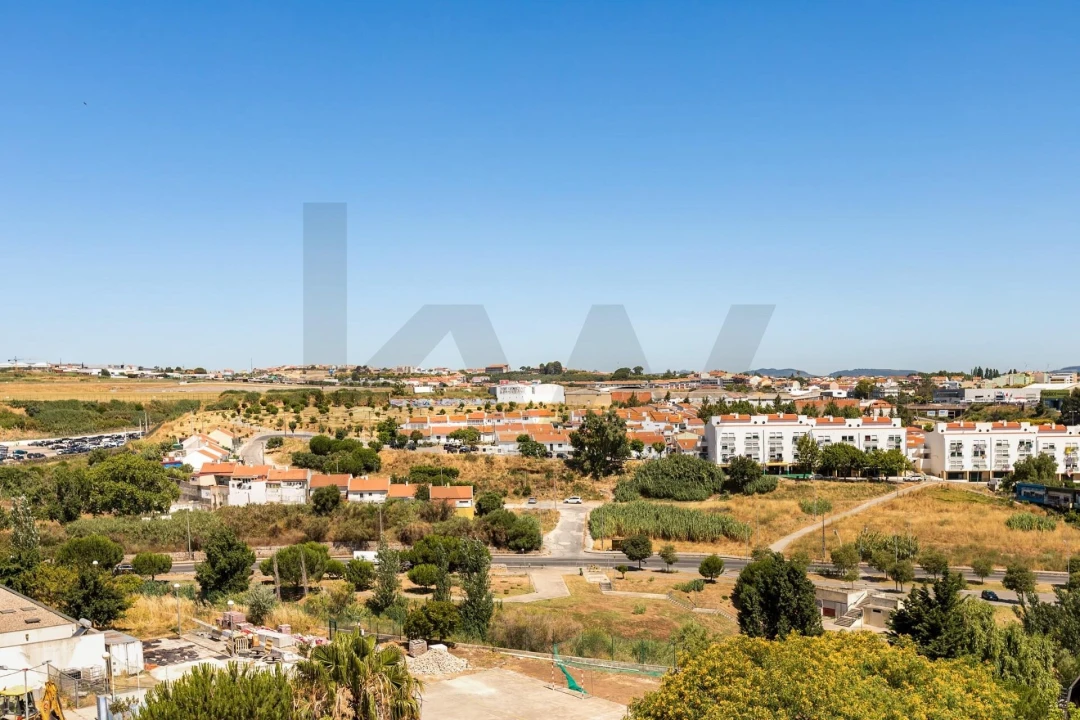 Apartamento T3 para Venda em Sacavém e Prior Velho Foto 24