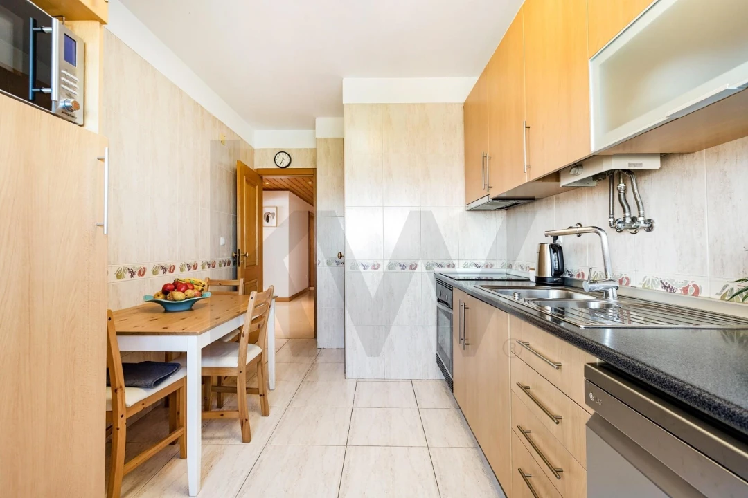 Apartamento T3 para Venda em Sacavém e Prior Velho Foto 12