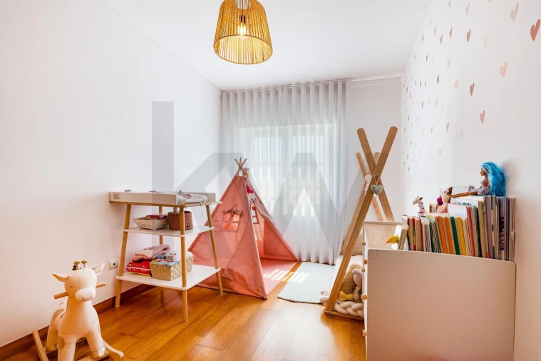 Apartamento T3 para Venda em Sacavém e Prior Velho Foto 17