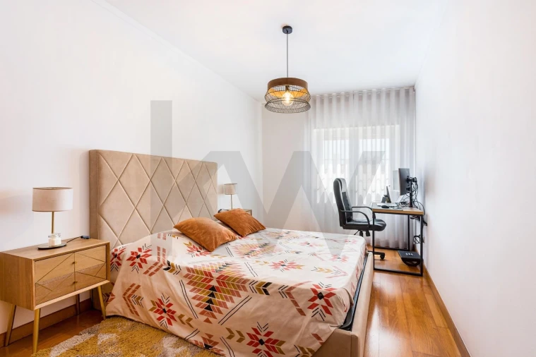 Apartamento T3 para Venda em Sacavém e Prior Velho Foto 16