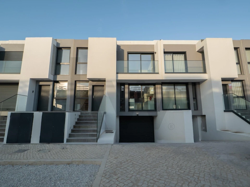 Moradia T3 para Venda em São Francisco Foto 3