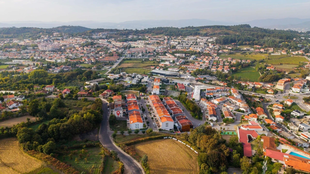 Moradia T4 para Venda em Este (São Pedro e São Mamede) Foto 45